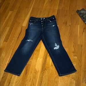 Levis 
Ribcage straight ankle size 28
